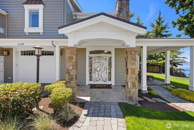 1114 B Avenue, Anacortes, WA 98221