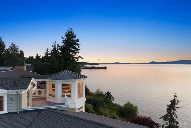 1114 B Avenue, Anacortes, WA 98221