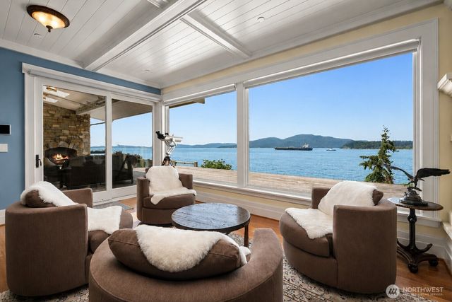 1114 B Avenue, Anacortes, WA 98221