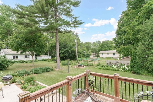 214 Johnson Street, Cambridge, WI 53523