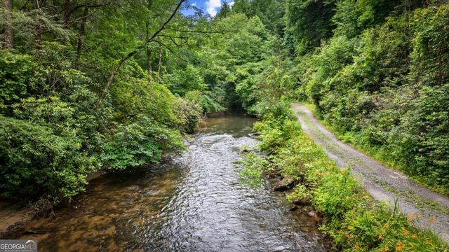 184 Fightingtown Drive, Blue Ridge, GA 30513