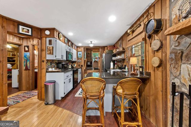 184 Fightingtown Drive, Blue Ridge, GA 30513