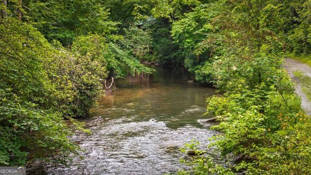 184 Fightingtown Drive, Blue Ridge, GA 30513