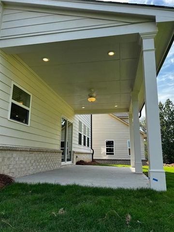 3543 Dover Run Lane, Loganville, GA 30052