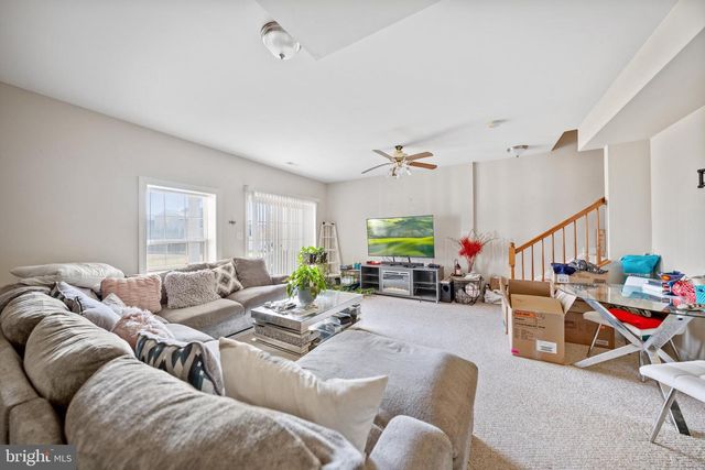 16421 REGATTA LN S, Woodbridge, VA 22191