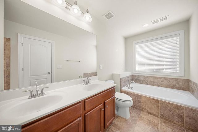 16421 REGATTA LN S, Woodbridge, VA 22191