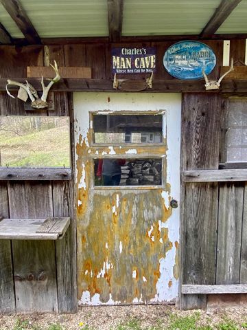 768 Clinton Stiltner Road, Frenchburg, KY 40322