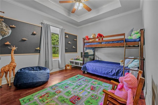 17817 Ranch House Road, College Station, TX 77845