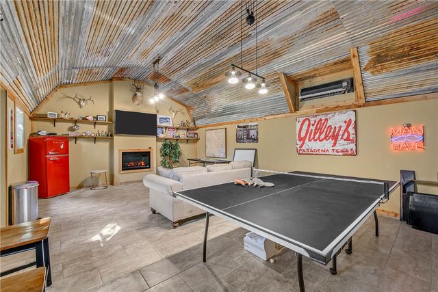 17817 Ranch House Road, College Station, TX 77845