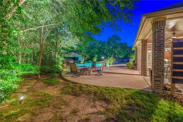 17817 Ranch House Road, College Station, TX 77845