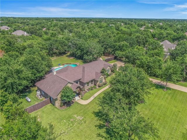 17817 Ranch House Road, College Station, TX 77845