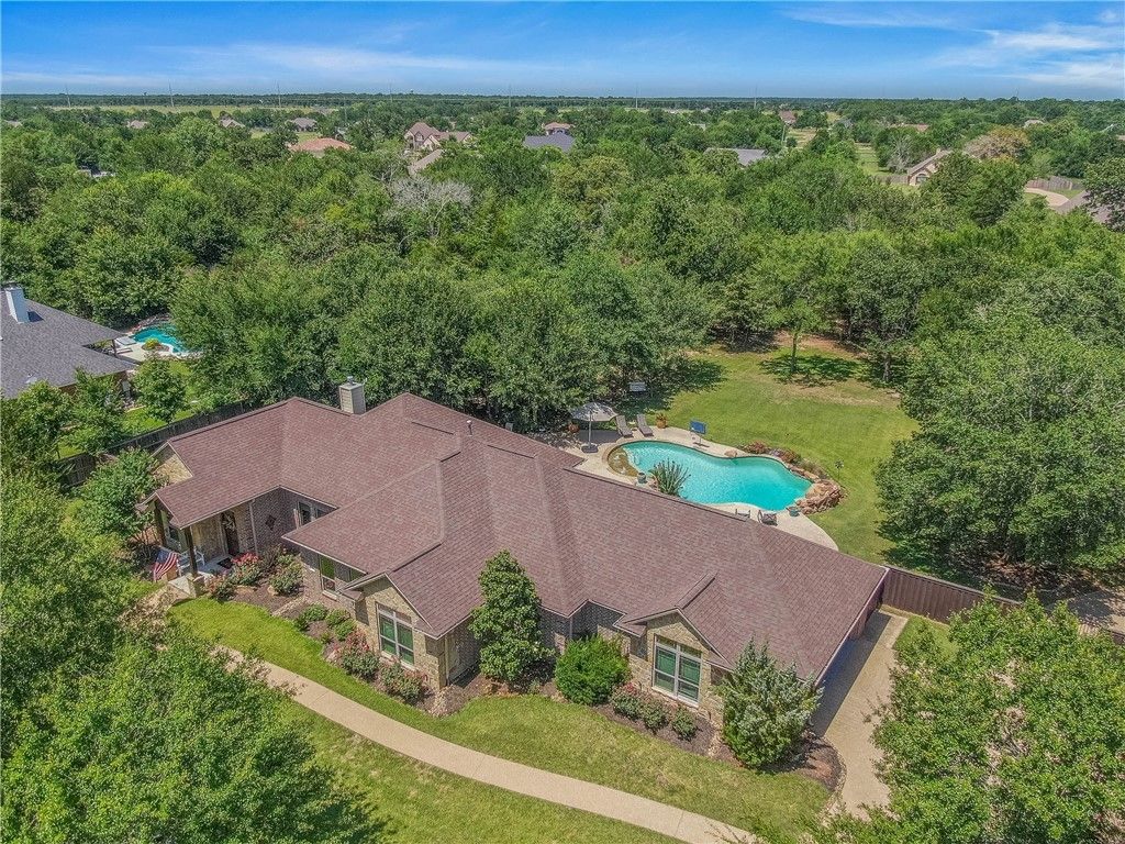 17817 Ranch House Road, College Station, TX 77845