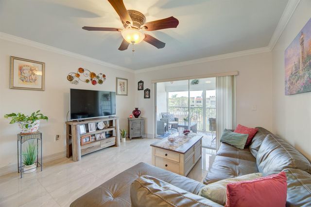 6850 Royal Palm Boulevard 303g, Margate, FL 33063