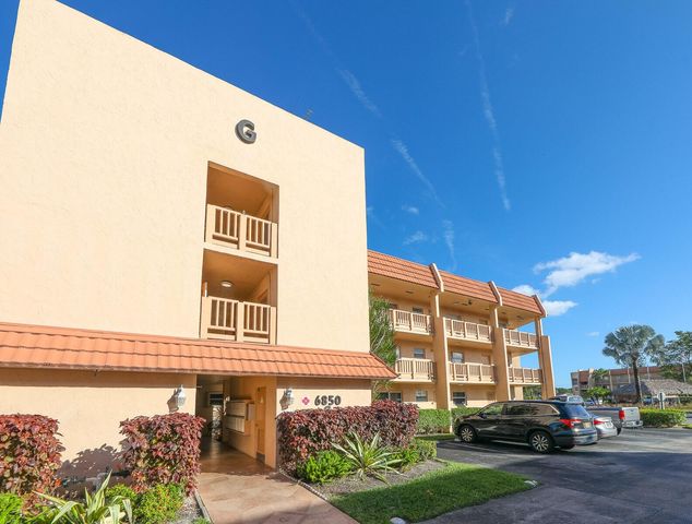 6850 Royal Palm Boulevard 303g, Margate, FL 33063