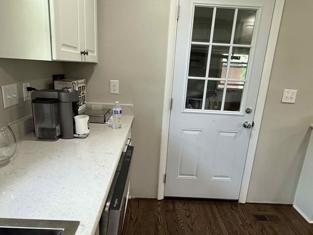 6416 Henry Ford Dr, Nashville, TN 37209