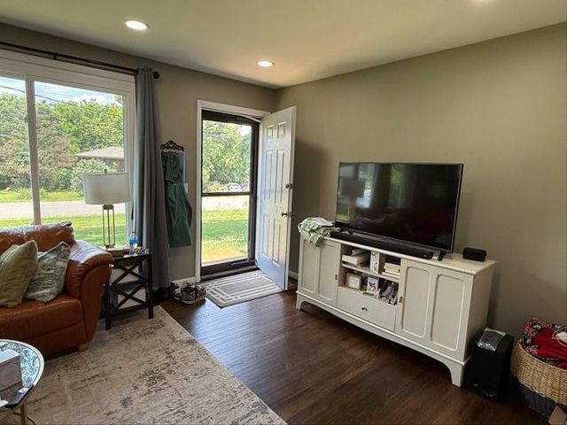 6416 Henry Ford Dr, Nashville, TN 37209
