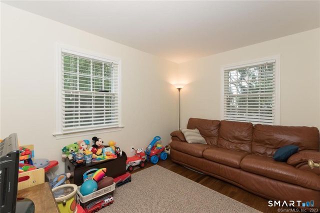 74 Grove Street, New Canaan, CT 06840