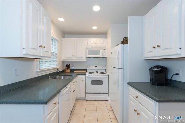 74 Grove Street, New Canaan, CT 06840