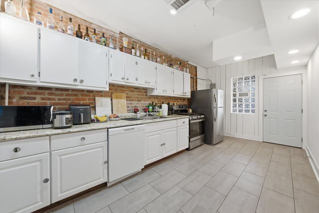 5210 S Ingleside Avenue 2, Chicago, IL 60615