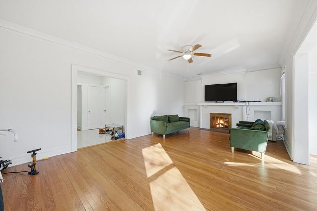 5210 S Ingleside Avenue 2, Chicago, IL 60615