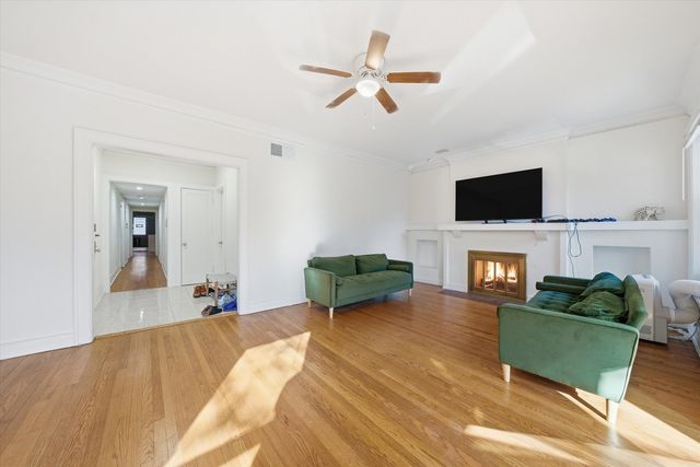 5210 S Ingleside Avenue 2, Chicago, IL 60615