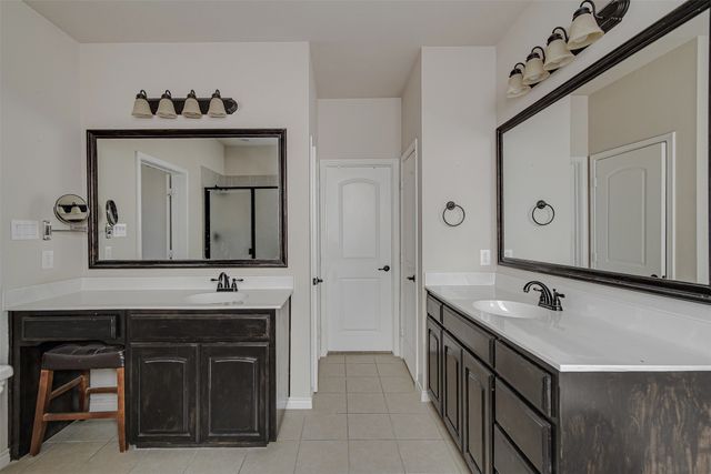 1212 Lantana Lane, Burleson, TX 76028