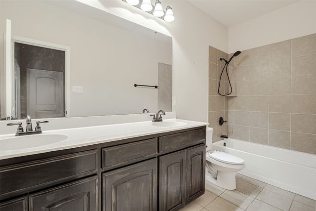 1212 Lantana Lane, Burleson, TX 76028