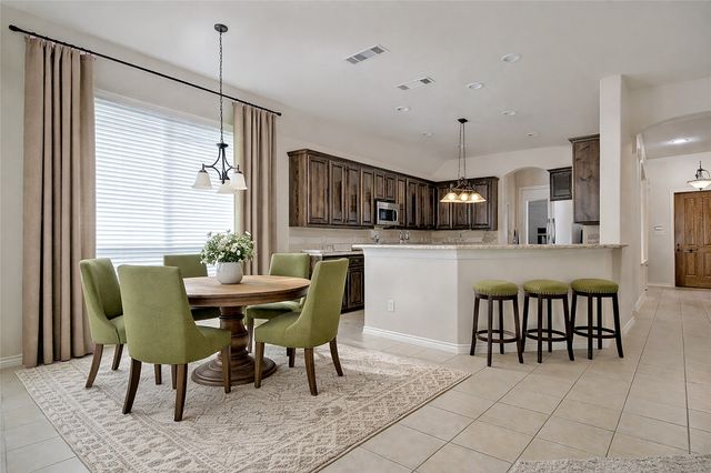 1212 Lantana Lane, Burleson, TX 76028