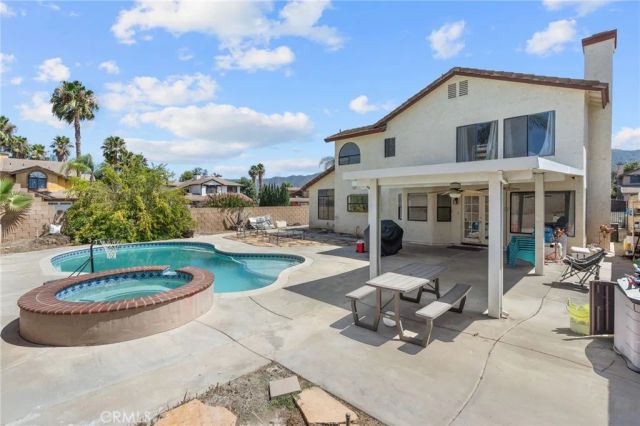 15074 Danielle, Lake Elsinore, CA 92530