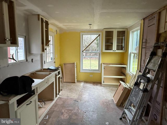 1530 N TUCKAHOE RD, Williamstown, NJ 08094