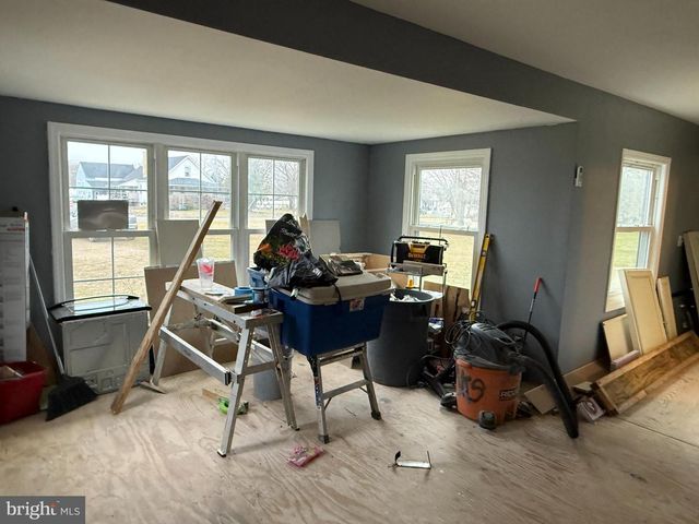 1530 N TUCKAHOE RD, Williamstown, NJ 08094