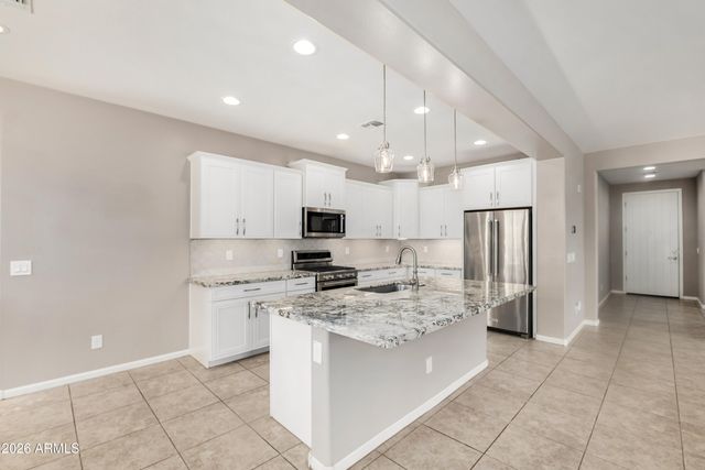 1527 W WINDHAVEN Avenue, Gilbert, AZ 85233