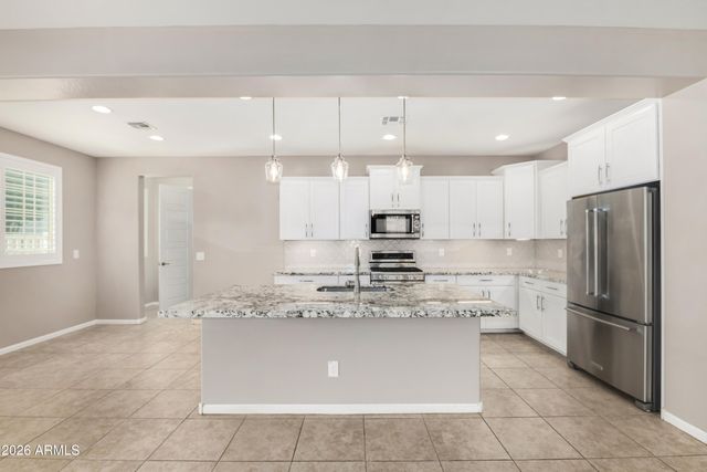 1527 W WINDHAVEN Avenue, Gilbert, AZ 85233