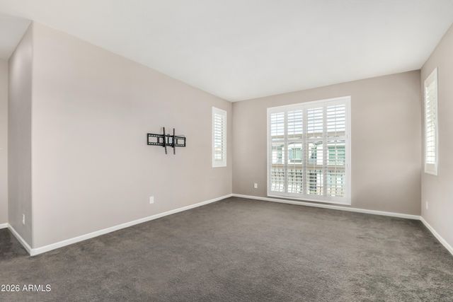 1527 W WINDHAVEN Avenue, Gilbert, AZ 85233