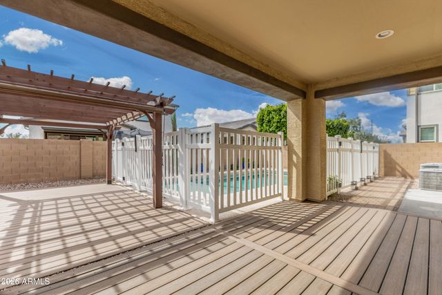 1527 W WINDHAVEN Avenue, Gilbert, AZ 85233