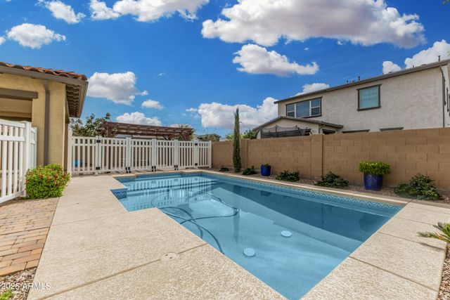 1527 W WINDHAVEN Avenue, Gilbert, AZ 85233