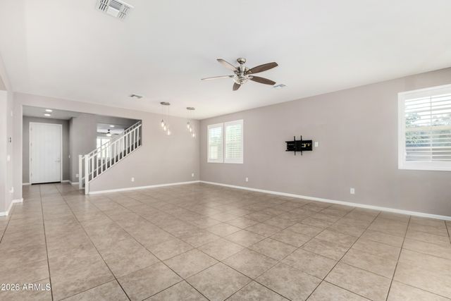 1527 W WINDHAVEN Avenue, Gilbert, AZ 85233
