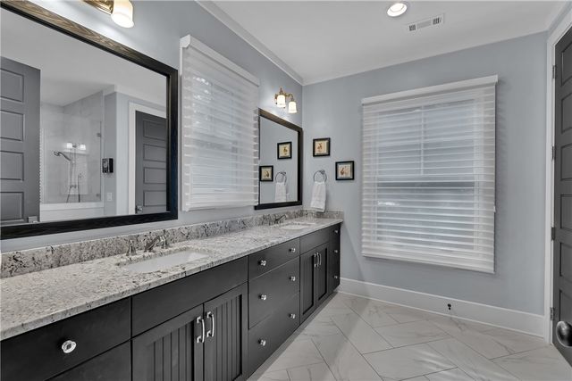 422 Pileated Woodpecker, Sunset, SC 29685