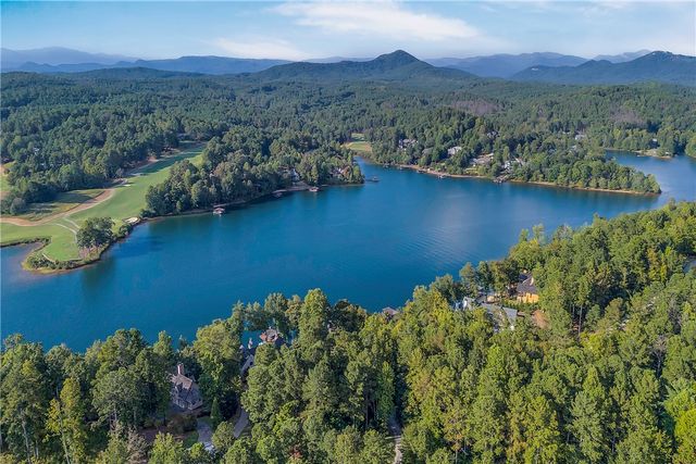 422 Pileated Woodpecker, Sunset, SC 29685