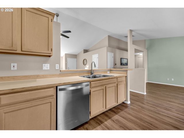 9809 Ne 41ST Ave, Vancouver, WA 98665