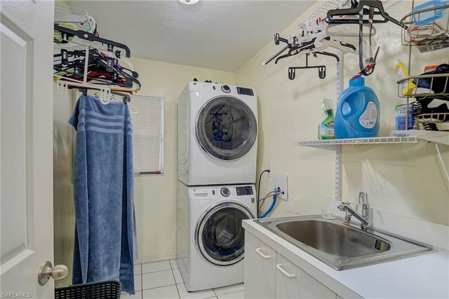 530 7th ST SW, Naples, FL 34117
