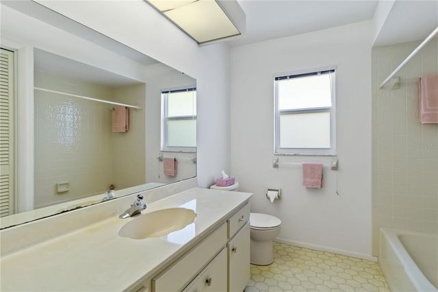 2271 PINE VIEW CIRCLE, Sarasota, FL 34231