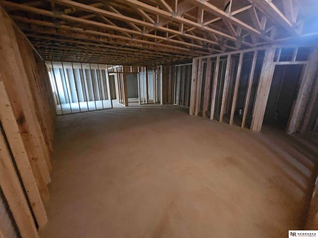 10500 S 75th Street, Lincoln, NE 68516