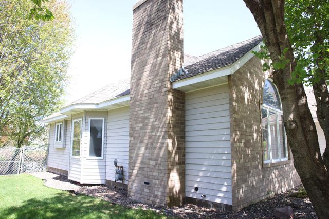 2522 Windsor Lane, Woodbury, MN 55125