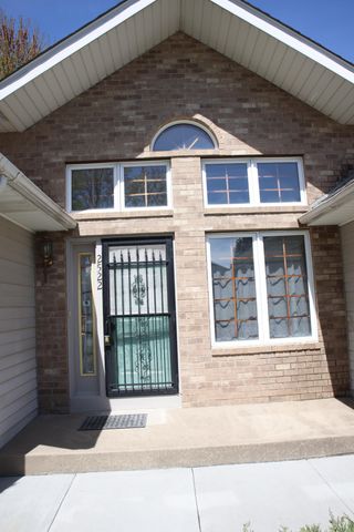 2522 Windsor Lane, Woodbury, MN 55125
