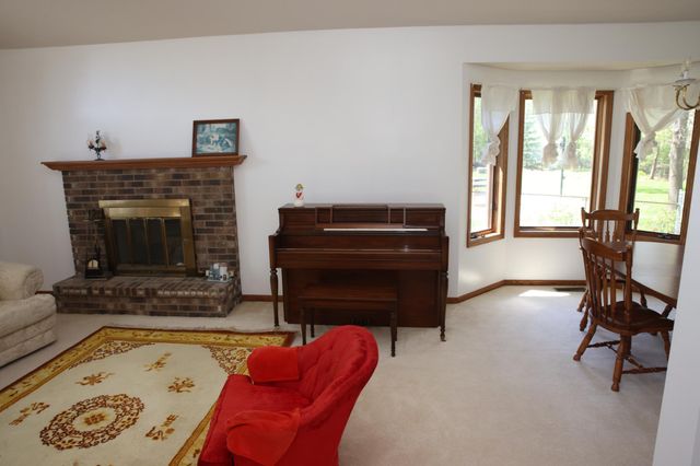 2522 Windsor Lane, Woodbury, MN 55125