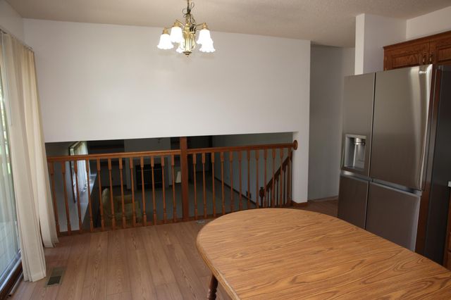 2522 Windsor Lane, Woodbury, MN 55125
