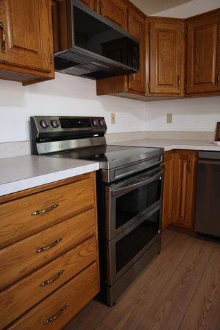 2522 Windsor Lane, Woodbury, MN 55125