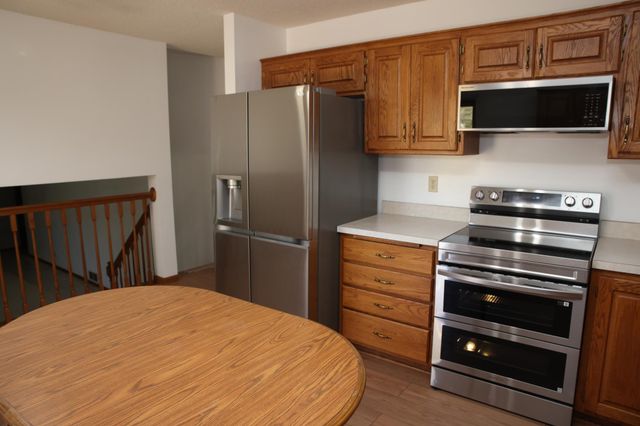 2522 Windsor Lane, Woodbury, MN 55125