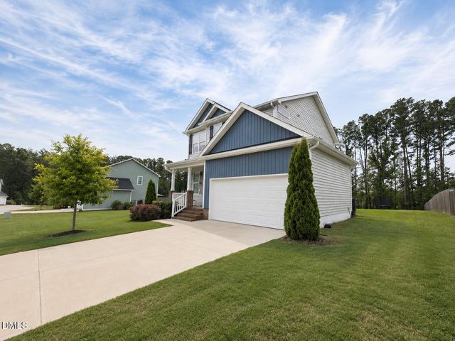 142 Greenhouse Street, Zebulon, NC 27597